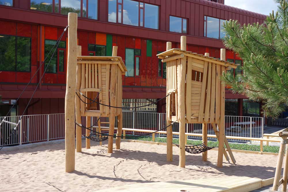 Lekplats Slottsbergsskolan, Referensobjekt - Lekopark